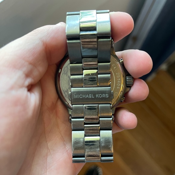 Michael Kors Gunmetal Men’s Watch - Picture 3 of 4